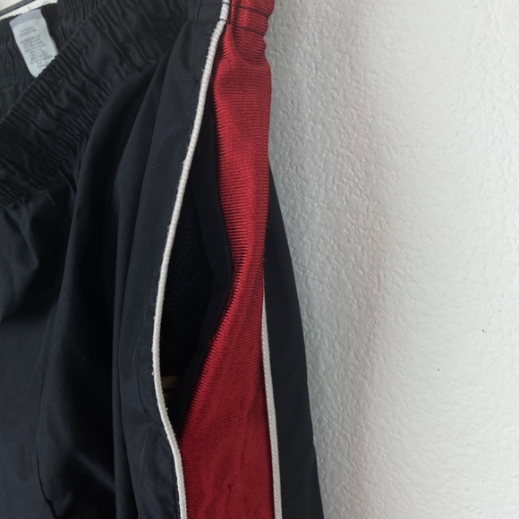 Vtg 90's Cheetah Mens Black Sports Gym Pants XL 18-20 Red Stripe Mesh Pockets - Picture 8 of 8